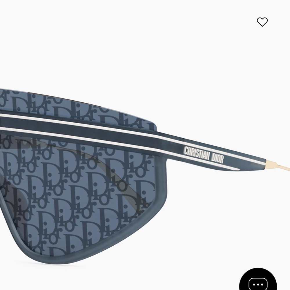 DiorClub M2U Shield Sunglasses
DIOR